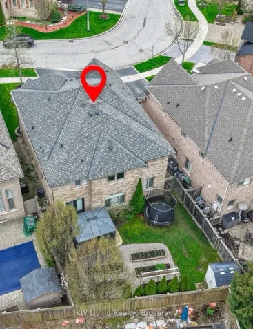 2327 Gladacres Lane E Oakville ON L6M 0G4