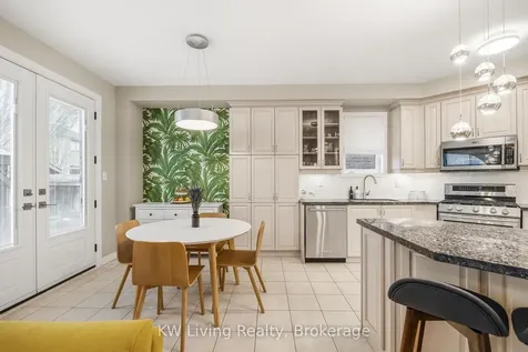 2327 Gladacres Lane E Oakville ON L6M 0G4