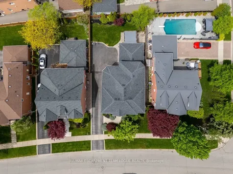 145 Westchester Road Oakville ON L6H 6H9