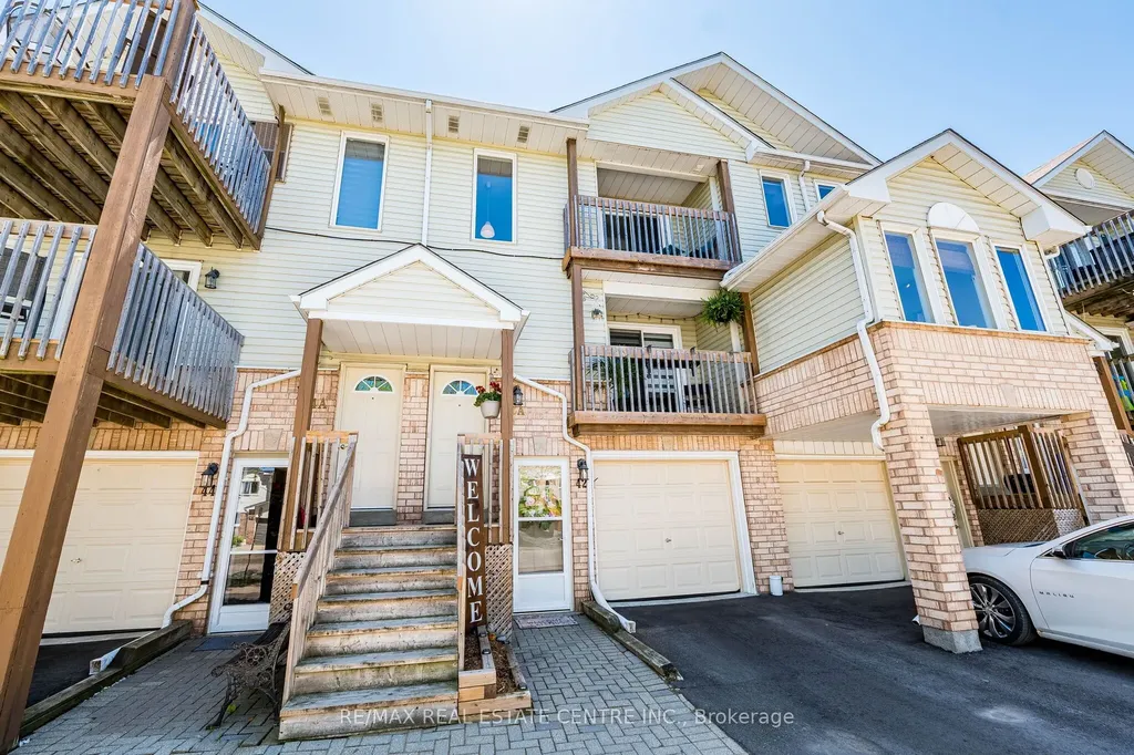 42A Stewart Maclaren Road Halton Hills ON L7G 5L9