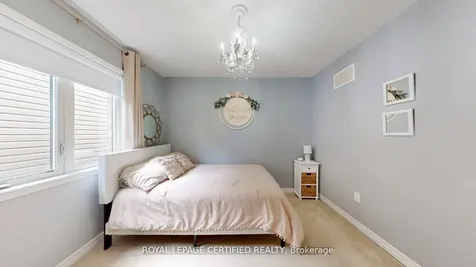 367 English Mill Court Milton ON L9E 0A7