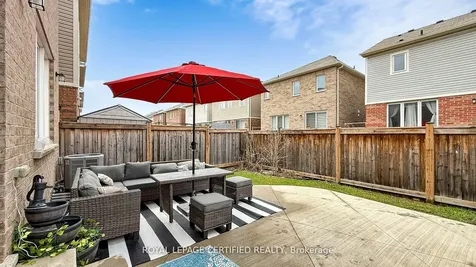367 English Mill Court Milton ON L9E 0A7