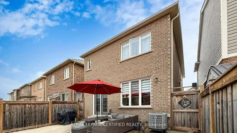 367 English Mill Court Milton ON L9E 0A7