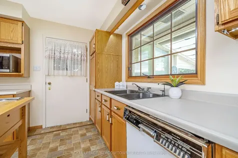14572 Winston Churchill Boulevard Halton Hills ON L0P 1N0
