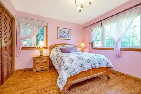 14572 Winston Churchill Boulevard Halton Hills ON L0P 1N0