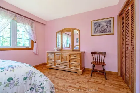 14572 Winston Churchill Boulevard Halton Hills ON L0P 1N0