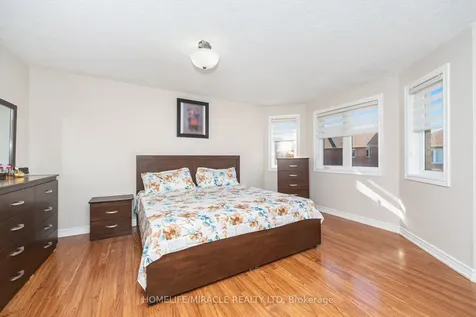 8 Twin Pines Crescent Brampton ON L7A 1M5