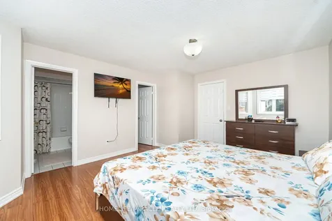 8 Twin Pines Crescent Brampton ON L7A 1M5