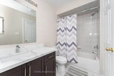 8 Twin Pines Crescent Brampton ON L7A 1M5