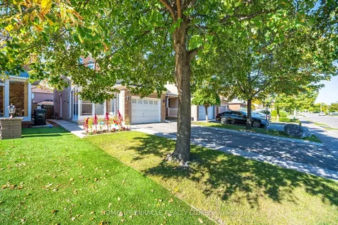 8 Twin Pines Crescent Brampton ON L7A 1M5