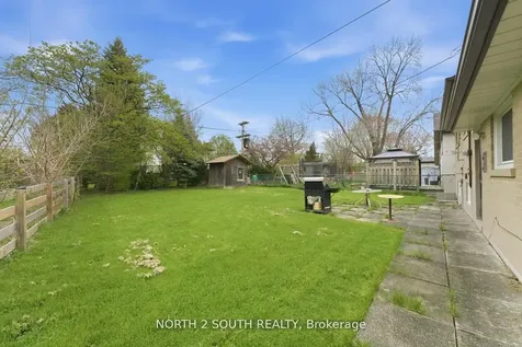 24 Vanderbrent Crescent Toronto ON M9R 3W8
