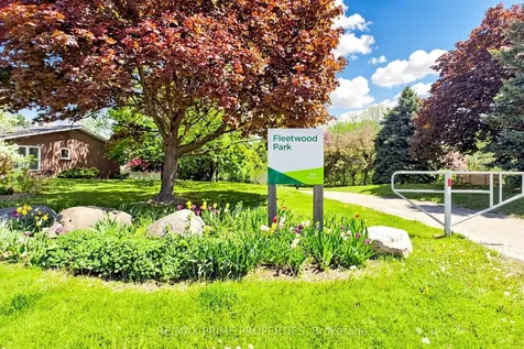 3554 Ponytrail Drive Mississauga ON L4X 1W2