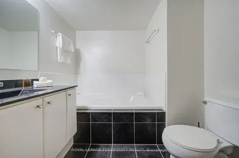 9 George Street N Brampton ON L6X 0T6