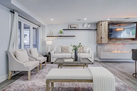 527 Wallenberg Crescent Mississauga ON L5B 3L8