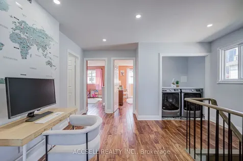 527 Wallenberg Crescent Mississauga ON L5B 3L8
