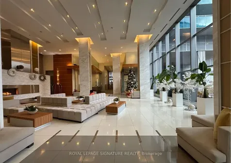 16 Brookers Lane Toronto ON M8V 0A5