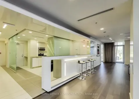 16 Brookers Lane Toronto ON M8V 0A5