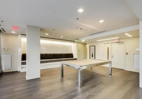 16 Brookers Lane Toronto ON M8V 0A5
