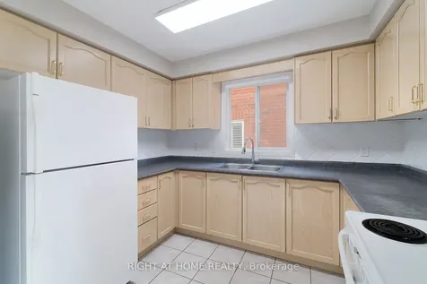18 Frank Johnston Road Caledon ON L7E 2L4