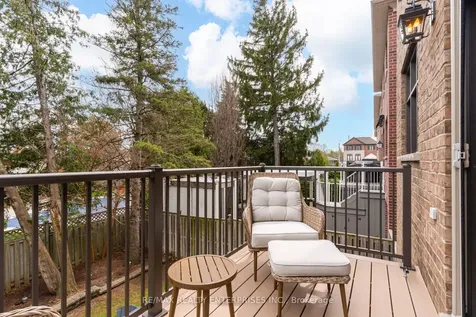 1842 Pagehurst Avenue Mississauga ON L4X 1Y6