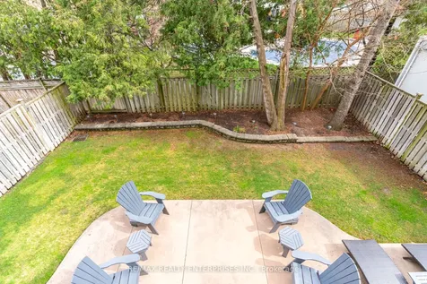 1842 Pagehurst Avenue Mississauga ON L4X 1Y6