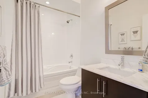 1842 Pagehurst Avenue Mississauga ON L4X 1Y6
