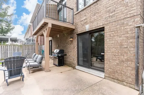 1842 Pagehurst Avenue Mississauga ON L4X 1Y6