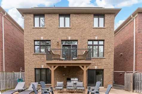 1842 Pagehurst Avenue Mississauga ON L4X 1Y6