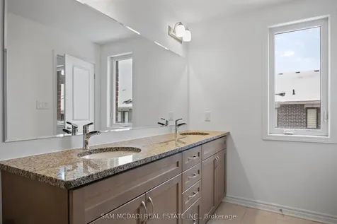 4068 Kadic Terrace Mississauga ON L5M 2S8