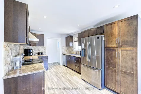 8 Joanne Court Brampton ON L6Y 2J8