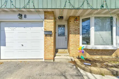 8 Joanne Court Brampton ON L6Y 2J8