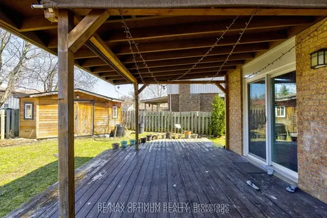 8 Joanne Court Brampton ON L6Y 2J8