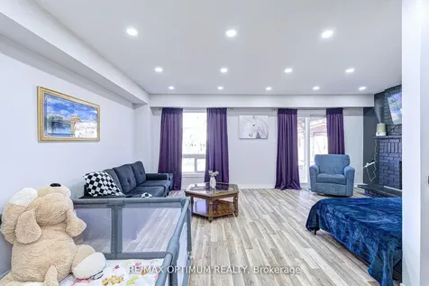 8 Joanne Court Brampton ON L6Y 2J8