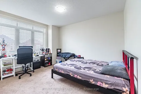 49 Baby Pointe Trail Brampton ON L7A 0W3