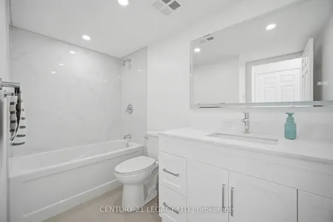 24 Hanover Road Brampton ON L6S 5K8