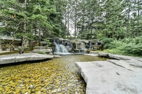 24 Hanover Road Brampton ON L6S 5K8