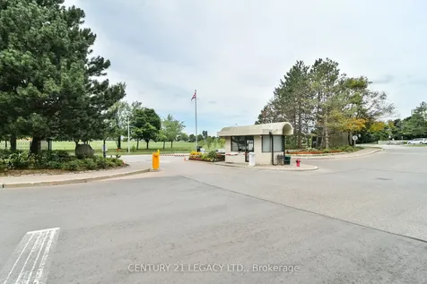 24 Hanover Road Brampton ON L6S 5K8
