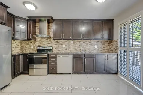 58 Ravenscliffe Court Brampton ON L6X 4N9