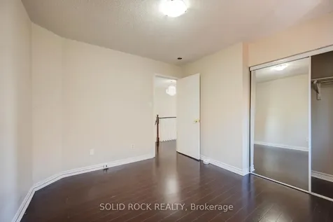 58 Ravenscliffe Court Brampton ON L6X 4N9