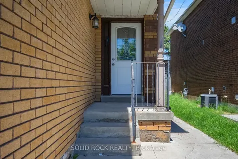 58 Ravenscliffe Court Brampton ON L6X 4N9