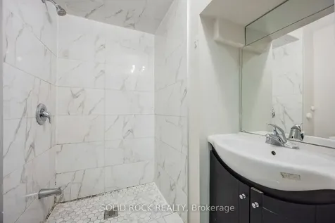 58 Ravenscliffe Court Brampton ON L6X 4N9