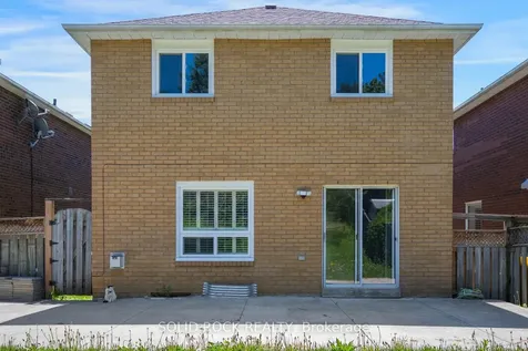 58 Ravenscliffe Court Brampton ON L6X 4N9