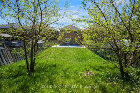 58 Ravenscliffe Court Brampton ON L6X 4N9
