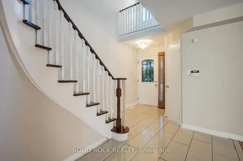 58 Ravenscliffe Court Brampton ON L6X 4N9