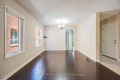 58 Ravenscliffe Court Brampton ON L6X 4N9