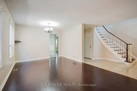 58 Ravenscliffe Court Brampton ON L6X 4N9