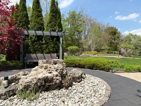 1400 Dixie Road Mississauga ON L5E 3E1