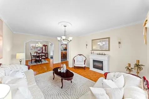 24 Linkdale Road Brampton ON L6V 2Y4