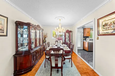 24 Linkdale Road Brampton ON L6V 2Y4