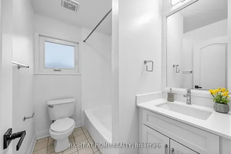 3162 Rock Harbour Road Mississauga ON L5B 4G7